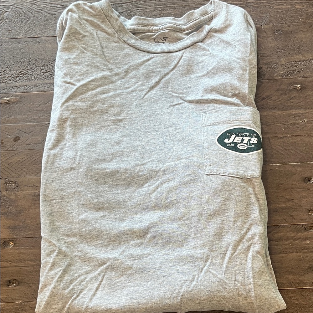 Vineyard Vines Gray Jets Logo T-Shirt